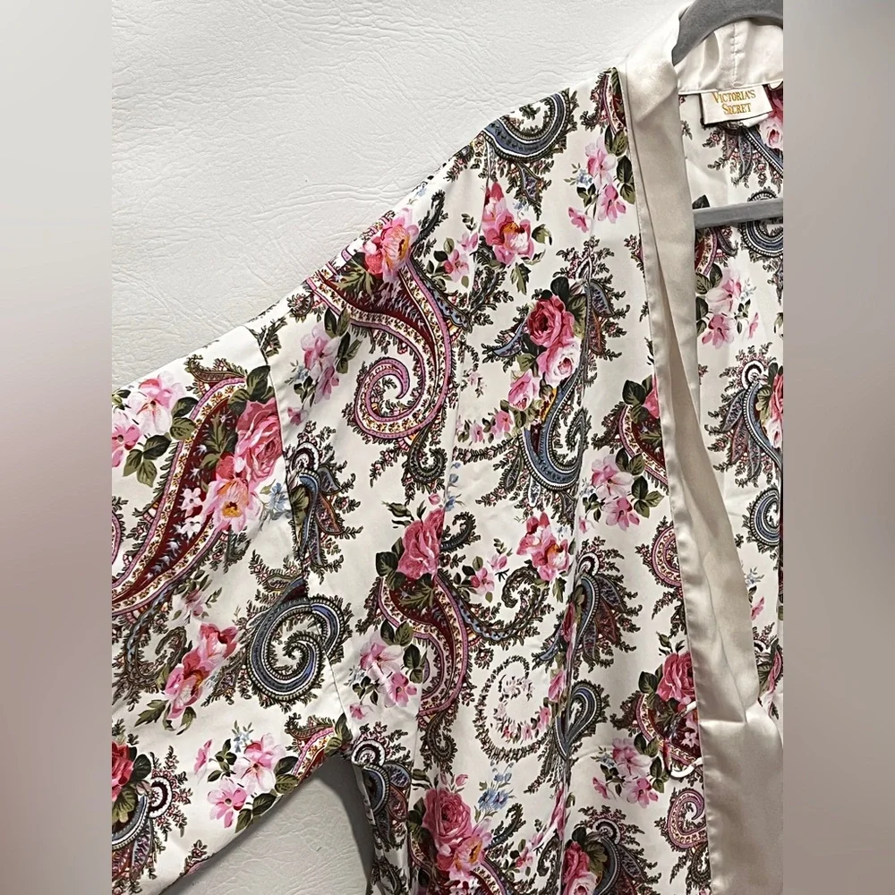 Vintage Gold Label Victoria's Secret Floral Paisley Satin-Trim Kimono Robe